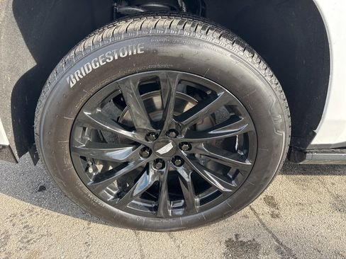 Used 2023 Cadillac Escalade ESV Sport Platinum w/ LPO, ONYX Package image 37