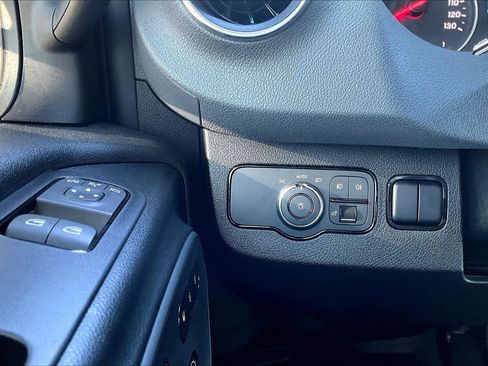 Used 2020 Mercedes-Benz Sprinter 2500 image 36