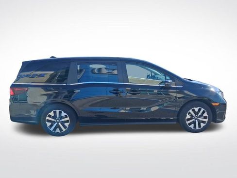 Certified 2025 Honda Odyssey EX-L image 4