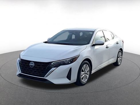 Used 2025 Nissan Sentra S image 7