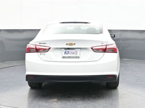 Used 2021 Chevrolet Malibu LT image 11