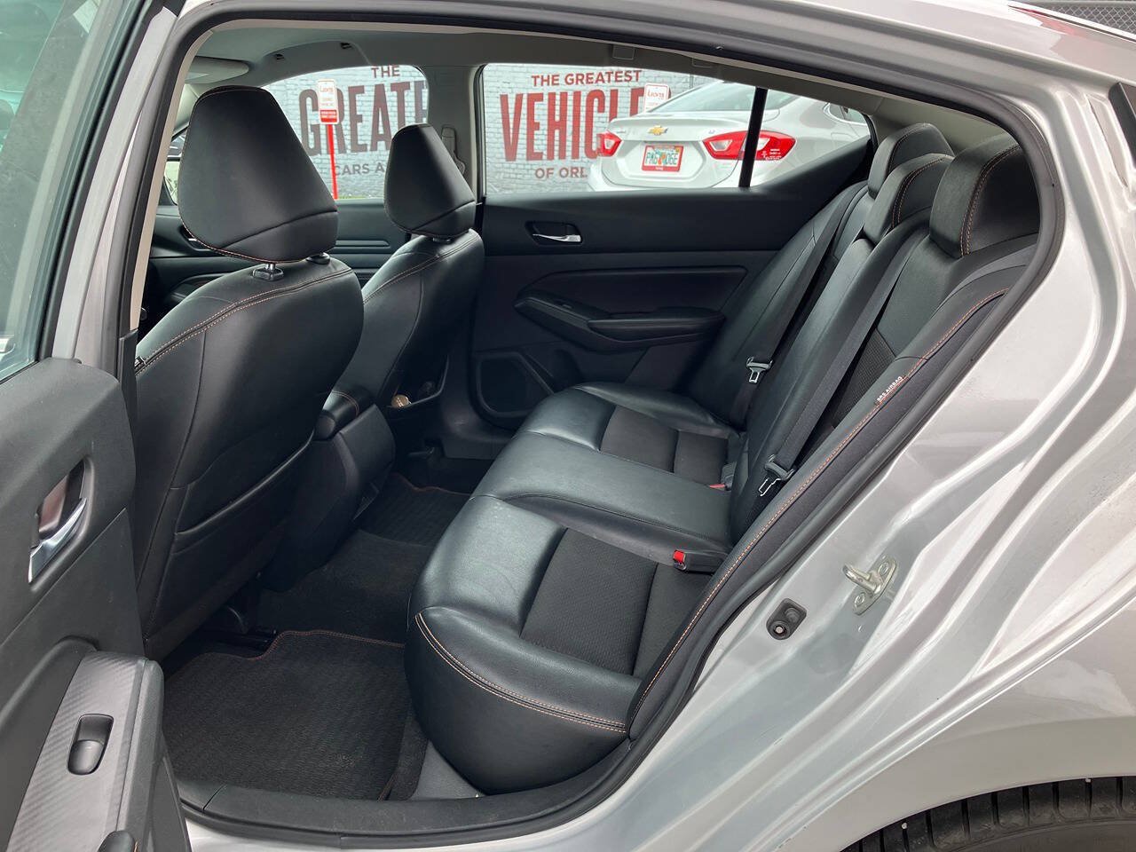 Used 2020 Nissan Altima 2.5 SR FWD image 3