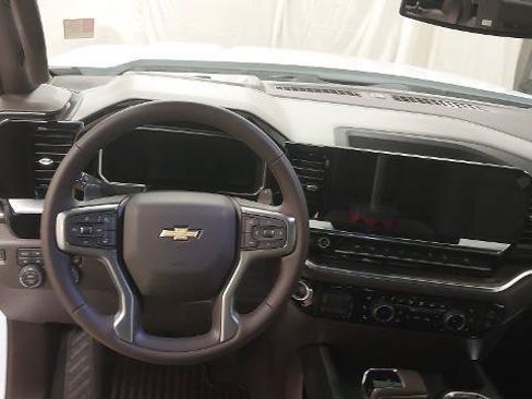 New 2026 Chevrolet Silverado 1500 LTZ w/ Z71 Off-Road Package AWD/4WD image 26