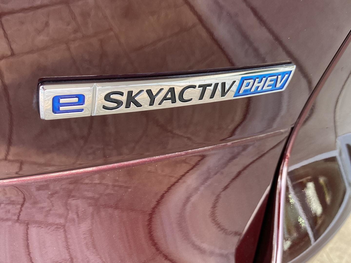 Used 2024 MAZDA CX-90 Plug-In Hybrid w/ Premium Pkg AWD/4WD image 9