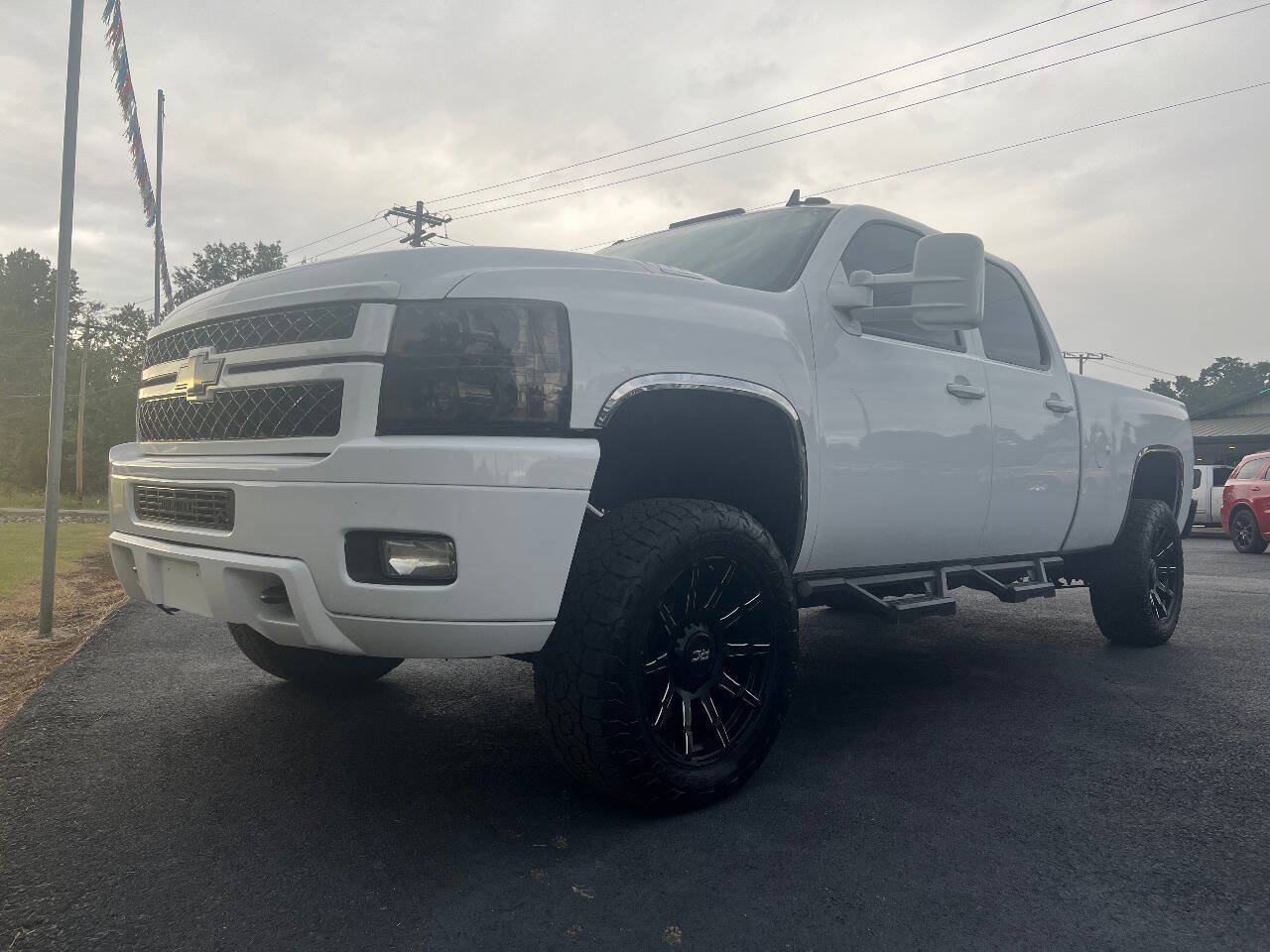 Used 2014 Chevrolet Silverado 2500 LTZ w/ LTZ Plus Package AWD/4WD image 8