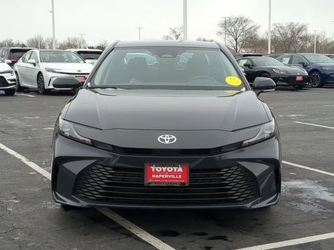 Used 2026 Toyota Camry LE image 4