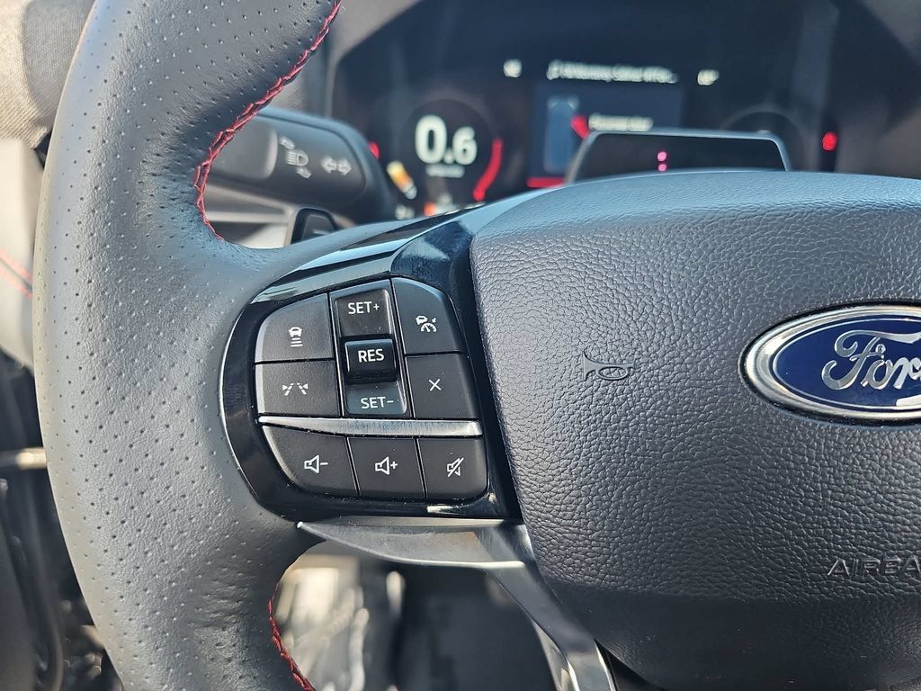 Used 2025 Ford Explorer ST w/ Sun And Sound Package AWD/4WD image 19