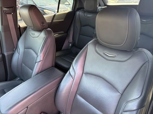 Used 2020 Cadillac XT4 Premium Luxury image 14