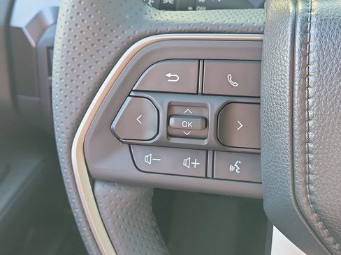 New 2026 Toyota 4Runner SR5 AWD/4WD image 9