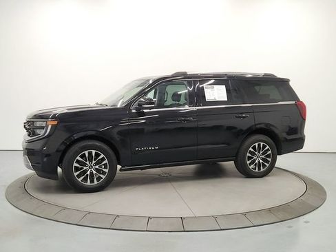 Used 2025 Ford Expedition Platinum AWD/4WD image 4