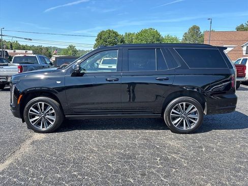 Used 2026 Cadillac Escalade Sport AWD/4WD image 4
