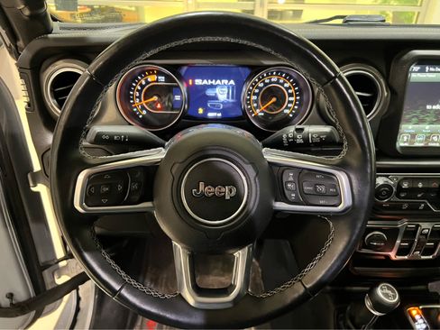 Used 2022 Jeep Wrangler Unlimited Sahara w/ Cold Weather Group image 14