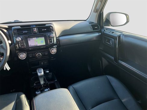 Used 2019 Toyota 4Runner TRD Off-Road Premium image 25
