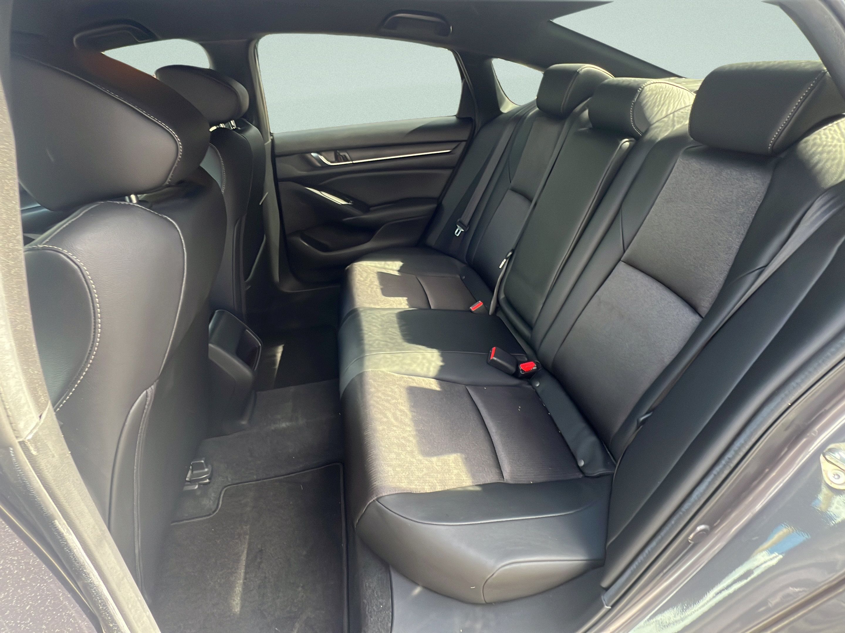 Used 2019 Honda Accord Sport image 12