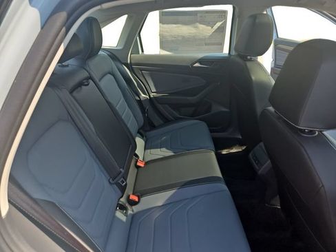 New 2025 Volkswagen Jetta SEL FWD image 24