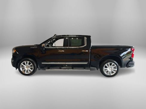 Used 2023 Chevrolet Silverado 1500 High Country w/ High Country Premium Package image 2
