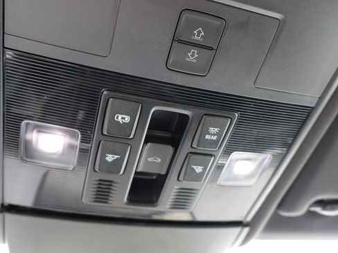 Used 2020 Volkswagen Atlas Cross Sport SEL Premium R-Line image 30