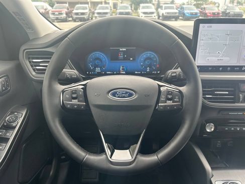 Used 2024 Ford Escape Active w/ Tech Pack #2 AWD/4WD image 12