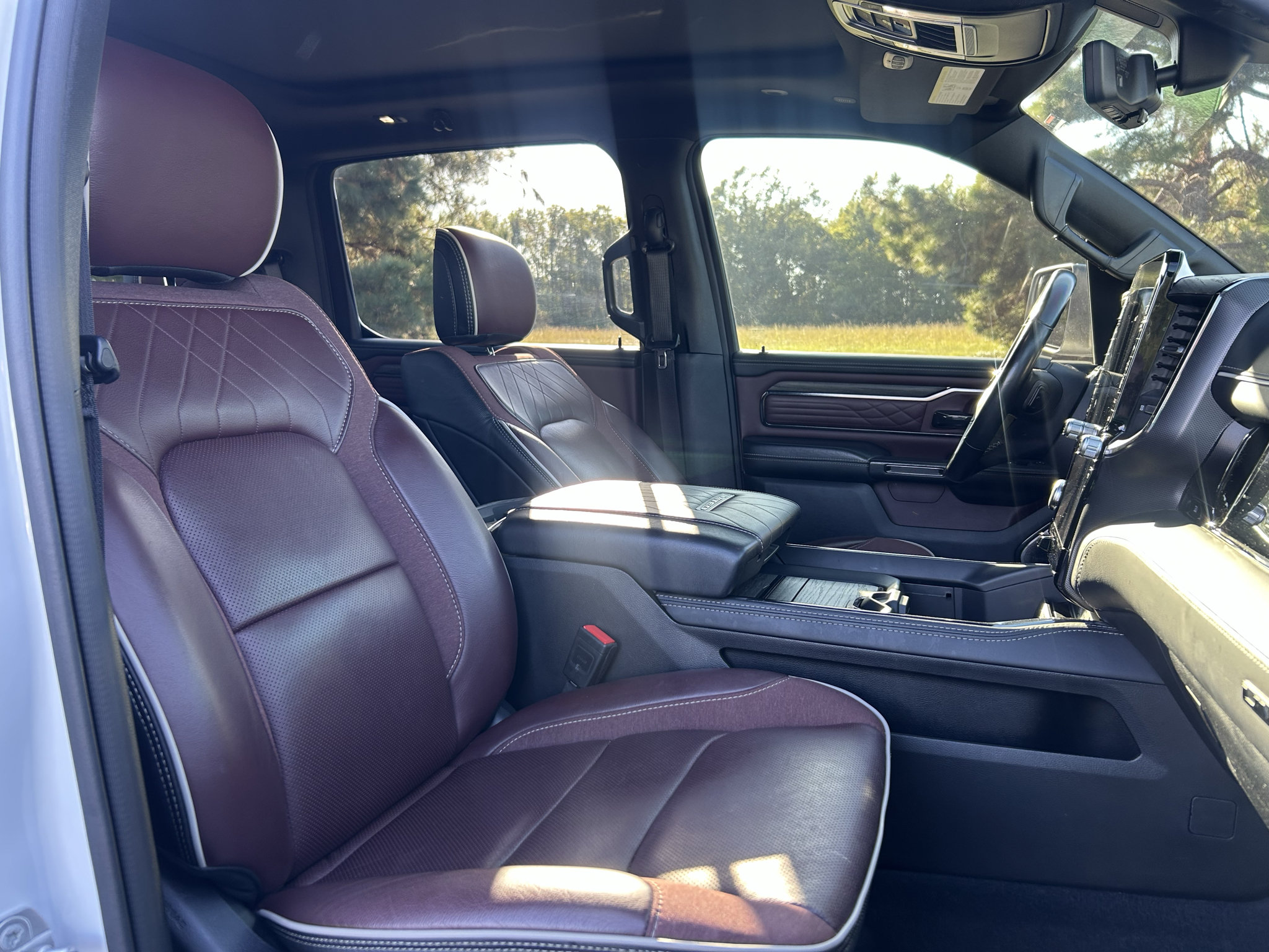 Used 2025 RAM 1500 Limited AWD/4WD image 10