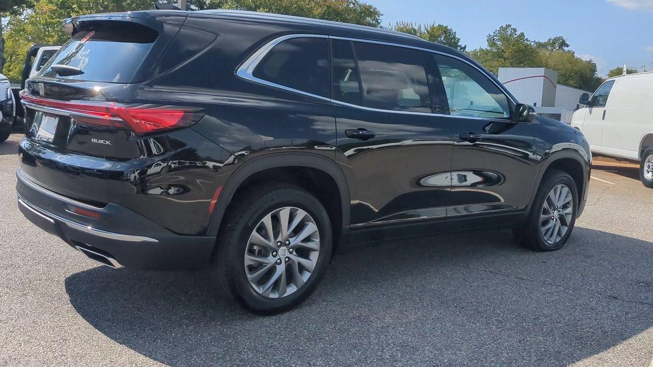 Used 2026 Buick Enclave Preferred FWD image 8