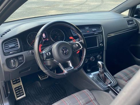 Used 2017 Volkswagen GTI Sport image 14