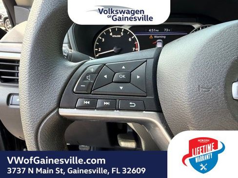 Used 2025 Nissan Altima 2.5 SV FWD image 21
