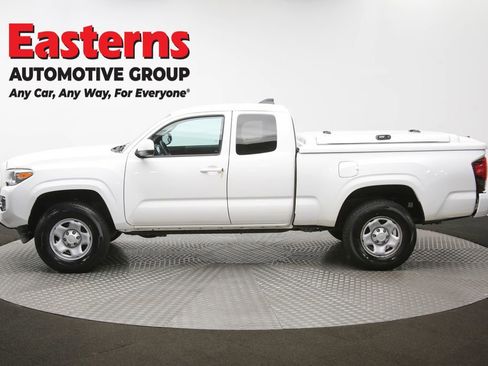 Used 2022 Toyota Tacoma SR w/ SR Convenience Package image 58