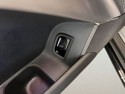 Used 2026 Cadillac Lyriq V image 19