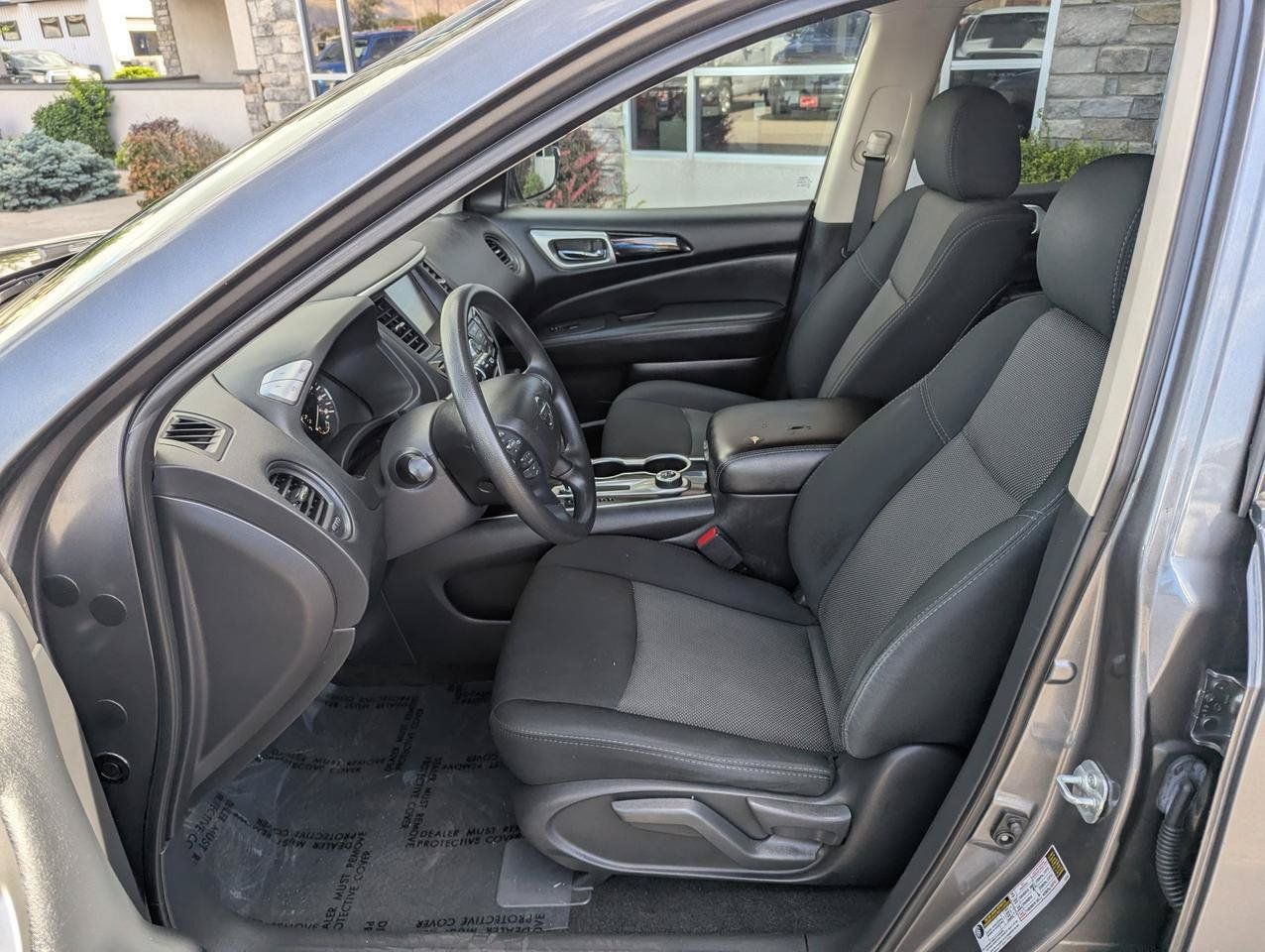 Used 2018 Nissan Pathfinder S AWD/4WD image 12