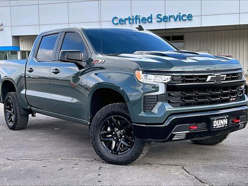 Used 2025 Chevrolet Silverado 1500 LT Trail Boss w/ Convenience Package II AWD/4WD image 11