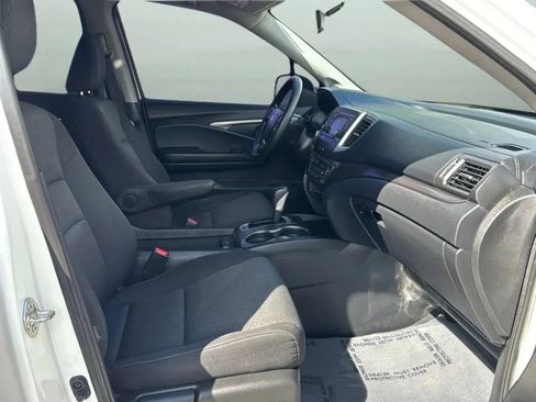 Used 2018 Honda Ridgeline Sport image 28