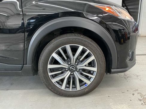 Used 2024 Nissan Kicks SR image 26