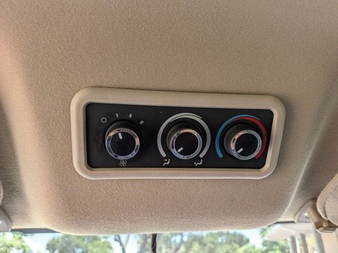 Used 2023 Chevrolet Express 3500 LS RWD image 30