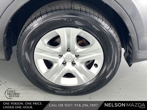 Used 2014 Toyota RAV4 LE image 10