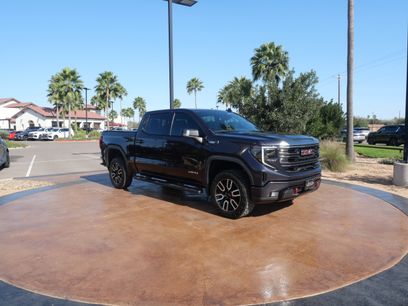 Used 2022 GMC Sierra 1500 AT4 w/ AT4 Preferred Package
