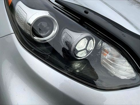 Used 2022 Kia Sportage EX w/ EX Technology Package FWD image 32