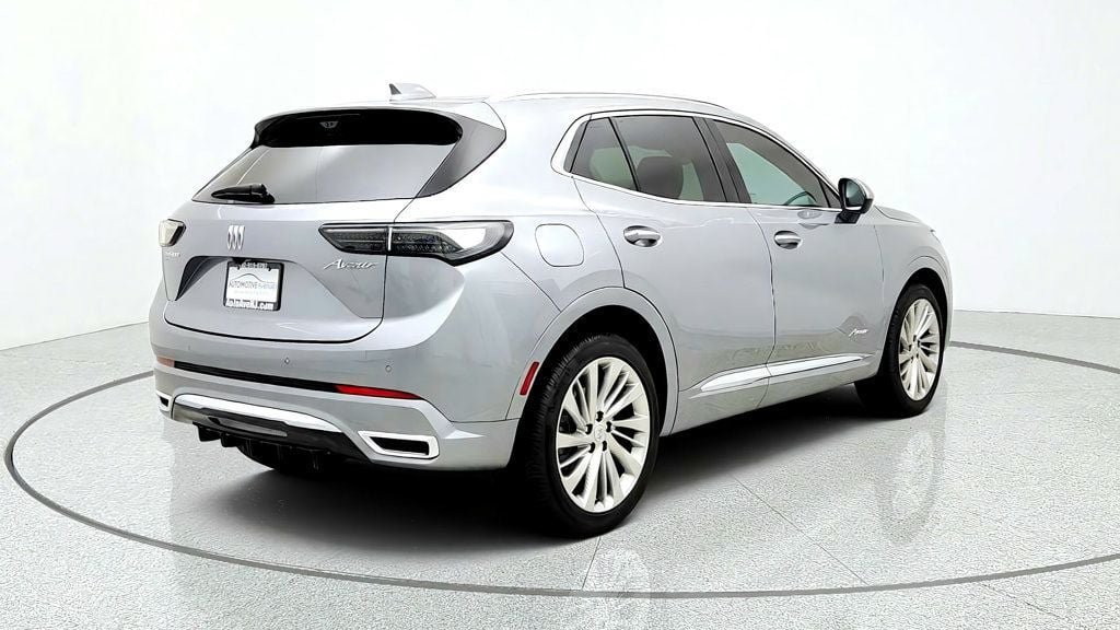 Used 2024 Buick Envision Avenir AWD/4WD image 5