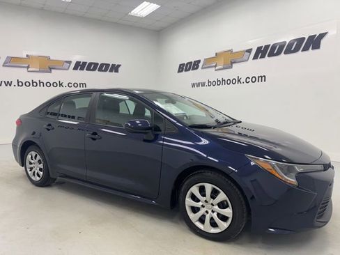 Used 2024 Toyota Corolla LE FWD image 3