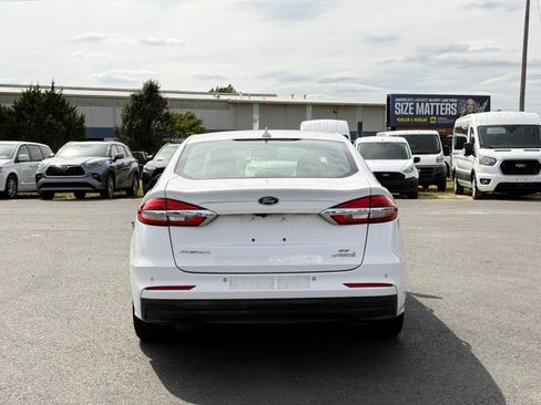 Used 2019 Ford Fusion SE FWD image 7