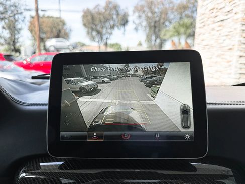 Used 2017 Mercedes-Benz G 63 AMG 4MATIC image 19