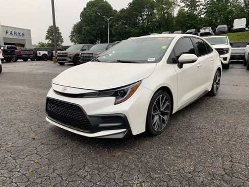 Used 2020 Toyota Corolla SE FWD image 4