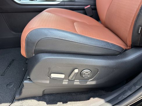 Used 2024 Kia Carnival SX Prestige FWD image 24