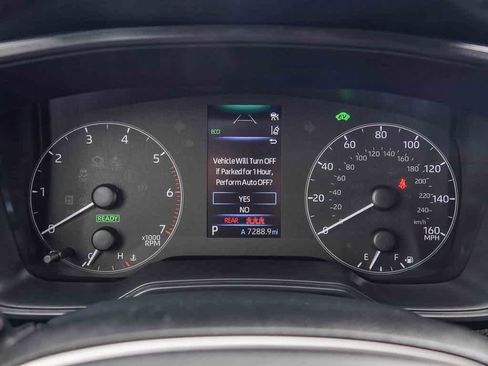 Used 2025 Toyota Corolla SE image 23