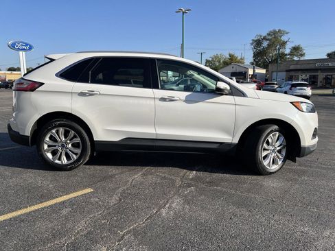 Used 2022 Ford Edge Titanium image 4