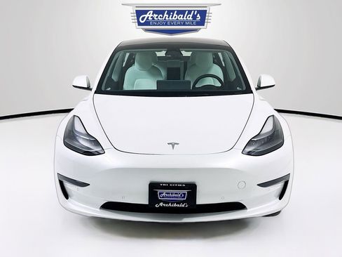 Used 2022 Tesla Model 3 image 2