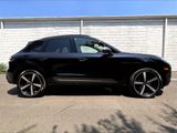 Certified 2025 Porsche Macan Turbo image 6