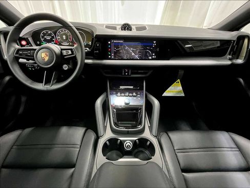 New 2026 Porsche Cayenne Coupe AWD/4WD image 14