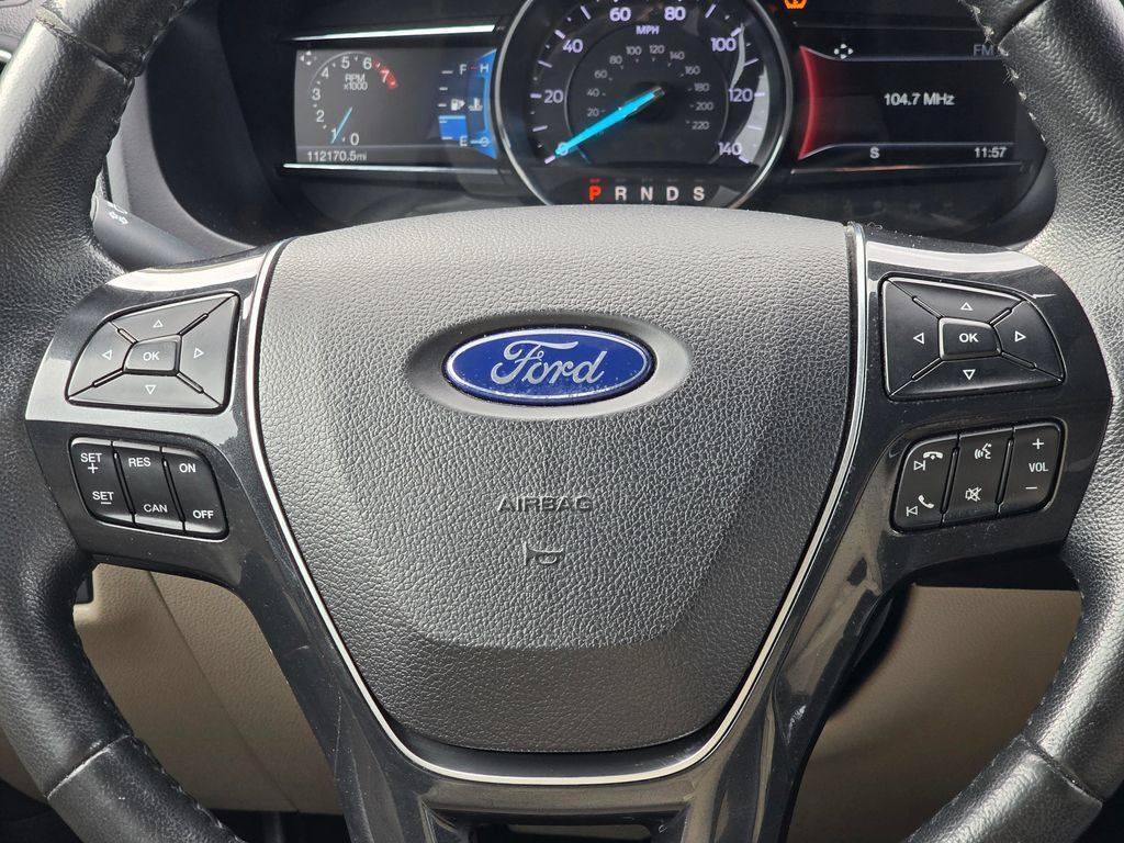 Used 2018 Ford Explorer Limited AWD/4WD image 21