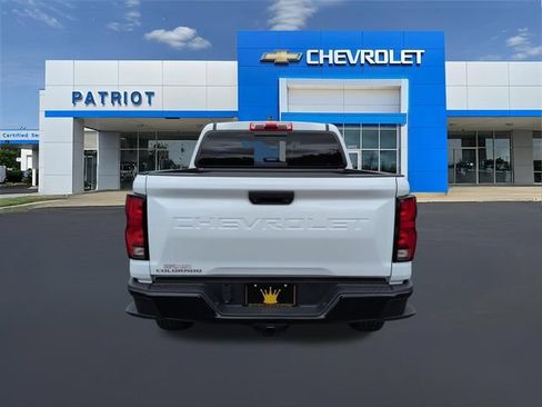 Used 2023 Chevrolet Colorado Z71 w/ Z71 Convenience Package 2 AWD/4WD image 9