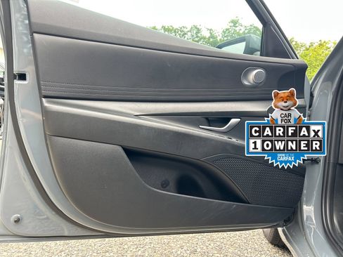 Certified 2023 Hyundai Elantra SEL FWD image 11